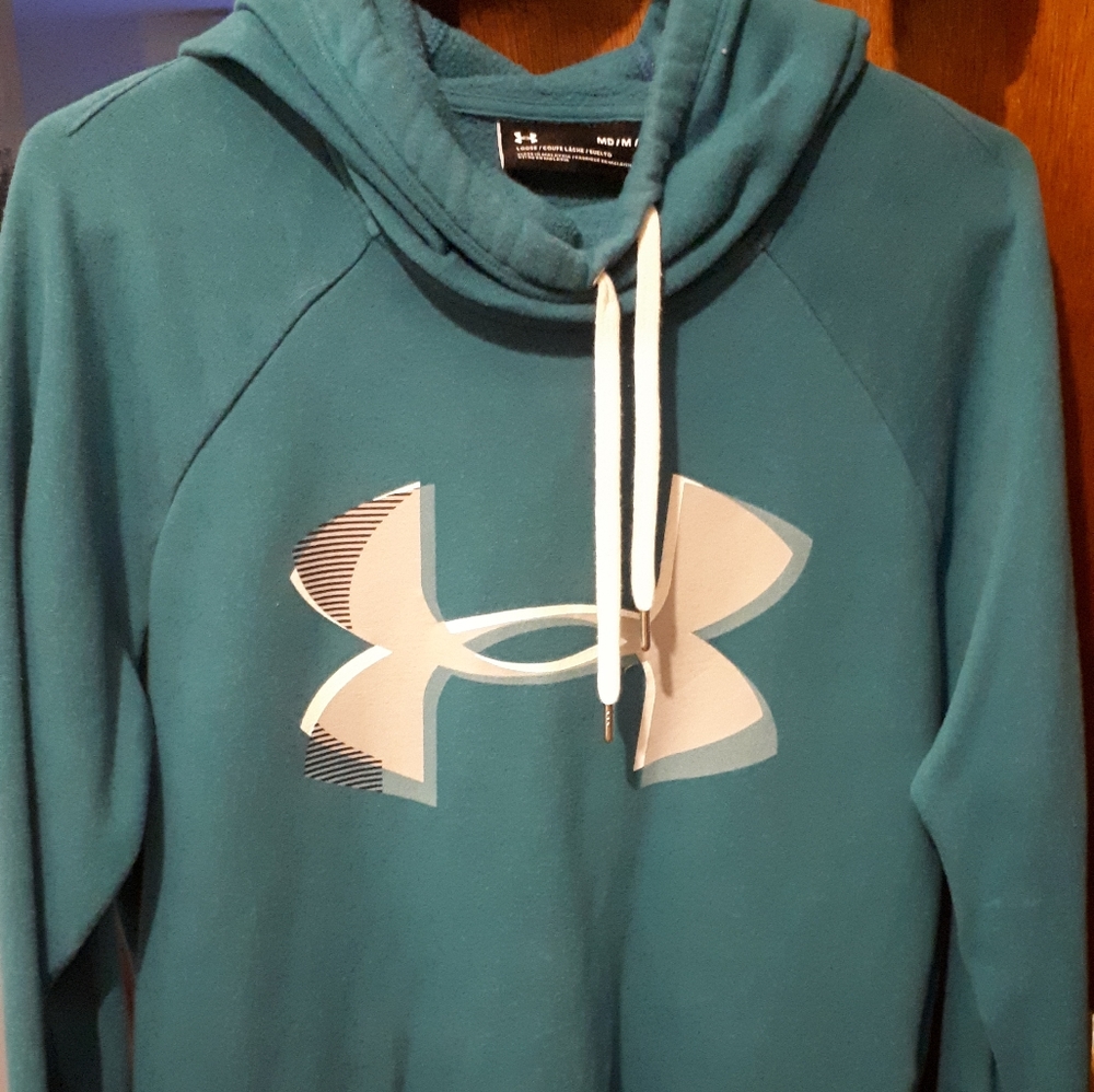 Womens medium Under Armour sweater